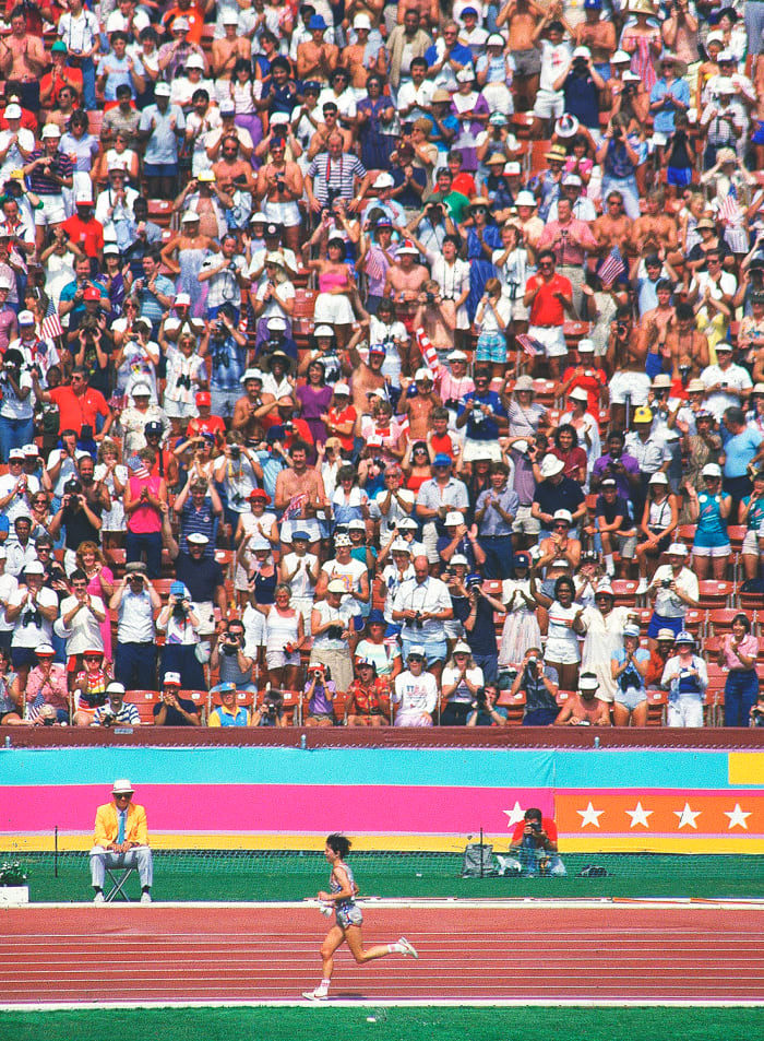 “Once I passed through that tunnel,” Benoit says of entering the L.A. Coliseum for the marathon’s final leg, “I knew things would never be the same.”
